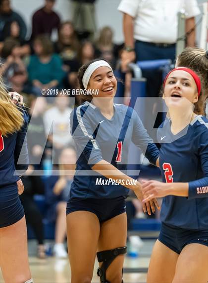 Thumbnail 1 in Liberty vs. Clovis West (CIF-CS D1 Final) photogallery.