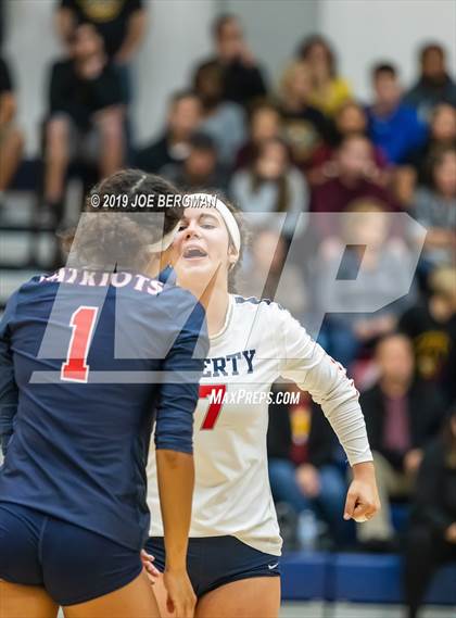 Thumbnail 2 in Liberty vs. Clovis West (CIF-CS D1 Final) photogallery.
