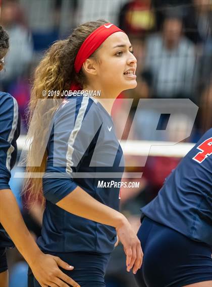 Thumbnail 1 in Liberty vs. Clovis West (CIF-CS D1 Final) photogallery.