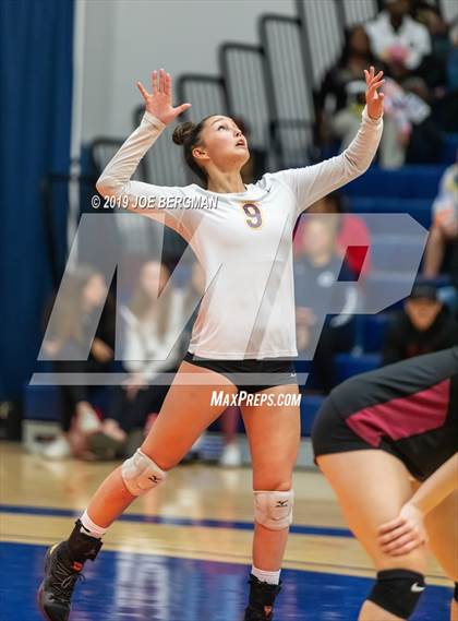 Thumbnail 2 in Liberty vs. Clovis West (CIF-CS D1 Final) photogallery.