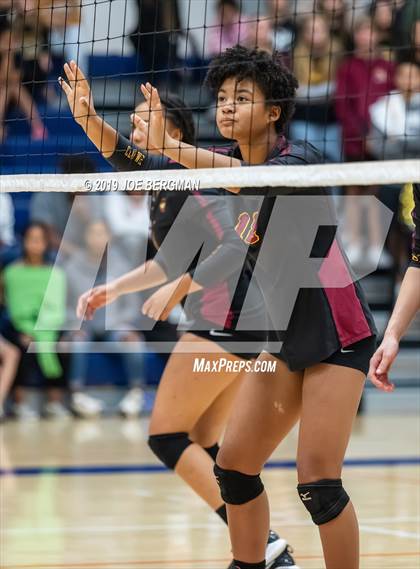 Thumbnail 1 in Liberty vs. Clovis West (CIF-CS D1 Final) photogallery.