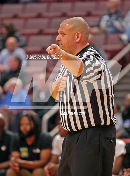 Thumbnail 3 in Sankofa Freedom Academy vs. Neighborhood Academy (PIAA 1A Championship) photogallery.