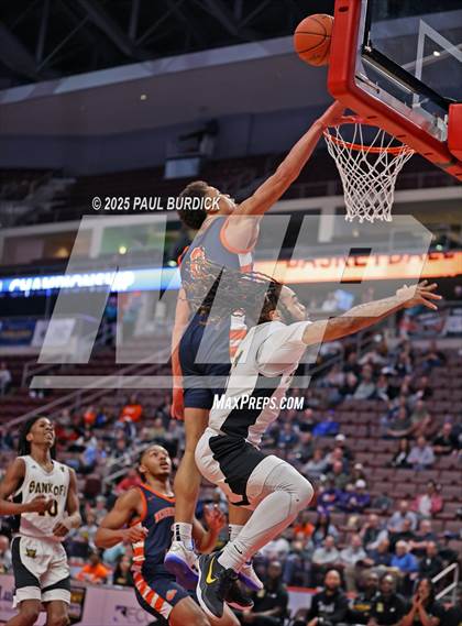 Thumbnail 3 in Sankofa Freedom Academy vs. Neighborhood Academy (PIAA 1A Championship) photogallery.