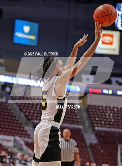 Thumbnail 1 in Sankofa Freedom Academy vs. Neighborhood Academy (PIAA 1A Championship) photogallery.