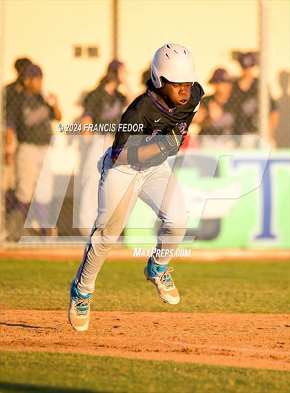 Thumbnail 3 in Spoto @ Sumner photogallery.