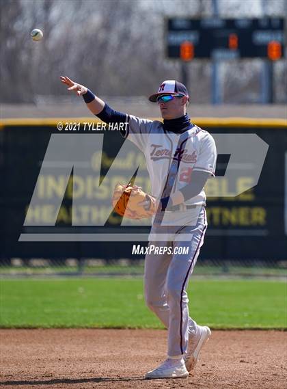 Thumbnail 2 in Terre Haute North Vigo @ Avon photogallery.