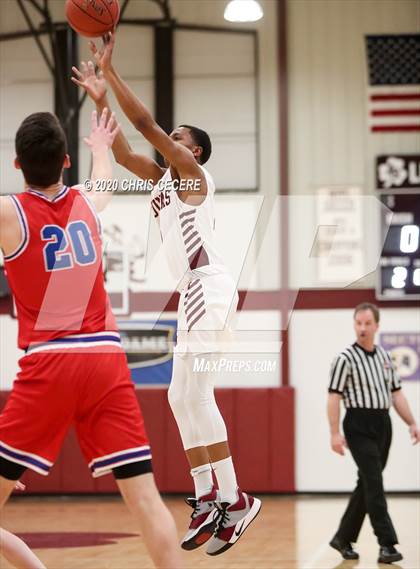 Thumbnail 1 in Fairport @ Aquinas Institute (Section 5 Class AA First Round) photogallery.