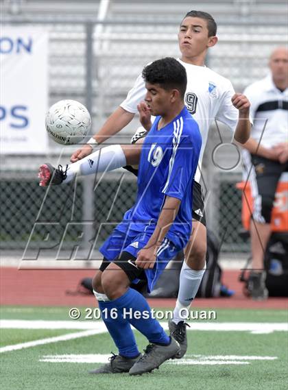 Thumbnail 3 in Saddleback Valley Christian vs. Fillmore (CIF-SS D7 Final) photogallery.