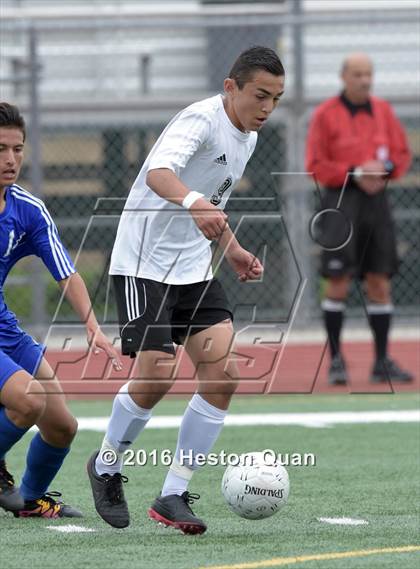 Thumbnail 2 in Saddleback Valley Christian vs. Fillmore (CIF-SS D7 Final) photogallery.