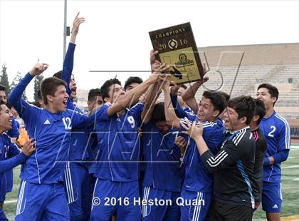 Thumbnail 1 in Saddleback Valley Christian vs. Fillmore (CIF-SS D7 Final) photogallery.