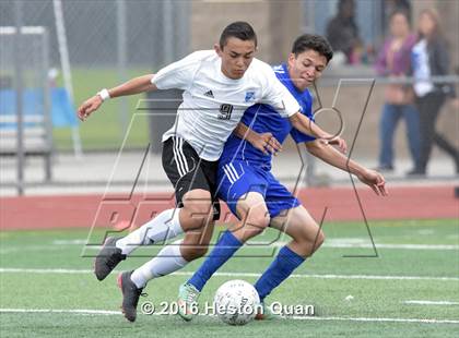 Thumbnail 3 in Saddleback Valley Christian vs. Fillmore (CIF-SS D7 Final) photogallery.