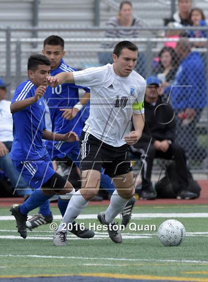 Thumbnail 1 in Saddleback Valley Christian vs. Fillmore (CIF-SS D7 Final) photogallery.