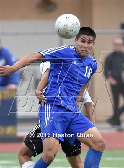 Thumbnail 3 in Saddleback Valley Christian vs. Fillmore (CIF-SS D7 Final) photogallery.