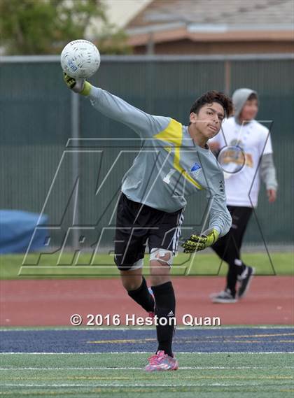 Thumbnail 2 in Saddleback Valley Christian vs. Fillmore (CIF-SS D7 Final) photogallery.