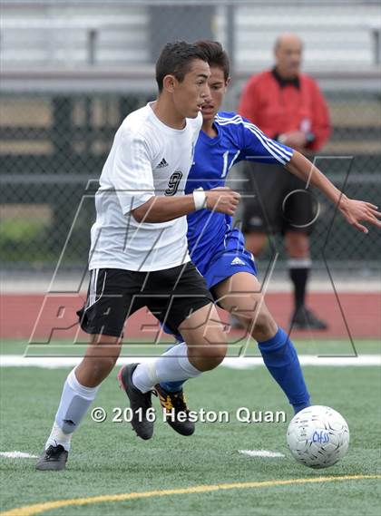 Thumbnail 3 in Saddleback Valley Christian vs. Fillmore (CIF-SS D7 Final) photogallery.