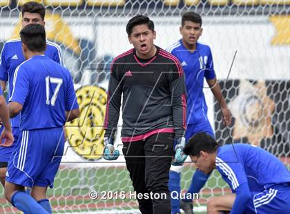 Thumbnail 2 in Saddleback Valley Christian vs. Fillmore (CIF-SS D7 Final) photogallery.