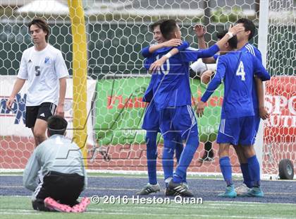 Thumbnail 3 in Saddleback Valley Christian vs. Fillmore (CIF-SS D7 Final) photogallery.