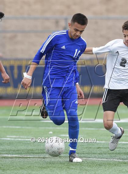 Thumbnail 1 in Saddleback Valley Christian vs. Fillmore (CIF-SS D7 Final) photogallery.