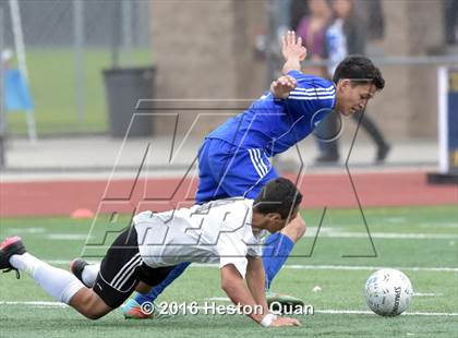 Thumbnail 2 in Saddleback Valley Christian vs. Fillmore (CIF-SS D7 Final) photogallery.