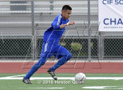 Thumbnail 2 in Saddleback Valley Christian vs. Fillmore (CIF-SS D7 Final) photogallery.