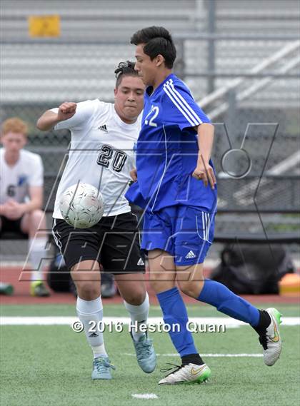 Thumbnail 3 in Saddleback Valley Christian vs. Fillmore (CIF-SS D7 Final) photogallery.