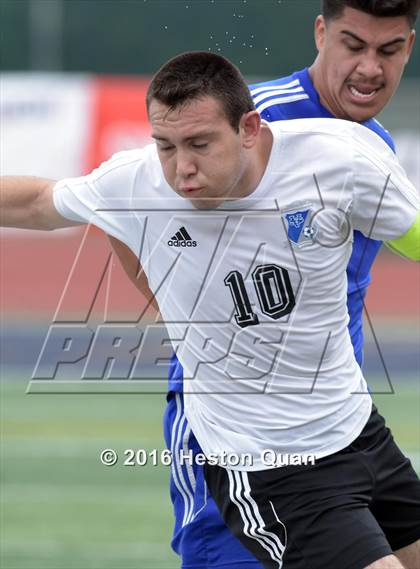 Thumbnail 3 in Saddleback Valley Christian vs. Fillmore (CIF-SS D7 Final) photogallery.