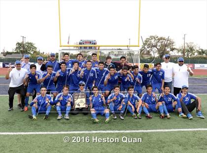 Thumbnail 3 in Saddleback Valley Christian vs. Fillmore (CIF-SS D7 Final) photogallery.