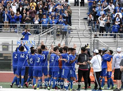 Thumbnail 3 in Saddleback Valley Christian vs. Fillmore (CIF-SS D7 Final) photogallery.