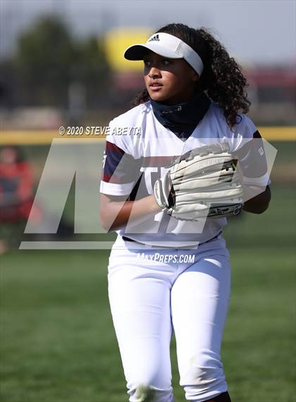 Thumbnail 2 in Cherokee Trail vs Chatfield (CHAA 5A Semifinal) photogallery.