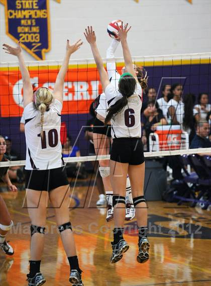 Thumbnail 1 in Torrey Pines vs Assumption (Durango Fall Classic) photogallery.