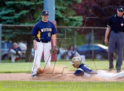 Thumbnail 2 in Weston vs. Notre Dame-Fairfield (SWC Semifinal) photogallery.
