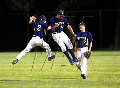 Thumbnail 3 in Weston vs. Notre Dame-Fairfield (SWC Semifinal) photogallery.