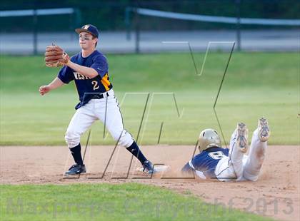 Thumbnail 3 in Weston vs. Notre Dame-Fairfield (SWC Semifinal) photogallery.