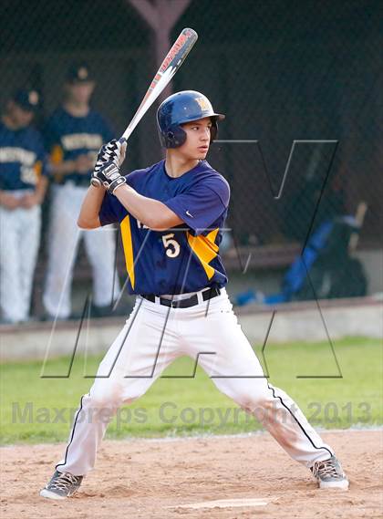Thumbnail 2 in Weston vs. Notre Dame-Fairfield (SWC Semifinal) photogallery.