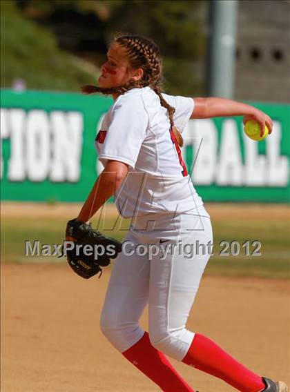 Thumbnail 2 in Christian vs. Horizon (CIF SDS D5 Final) photogallery.