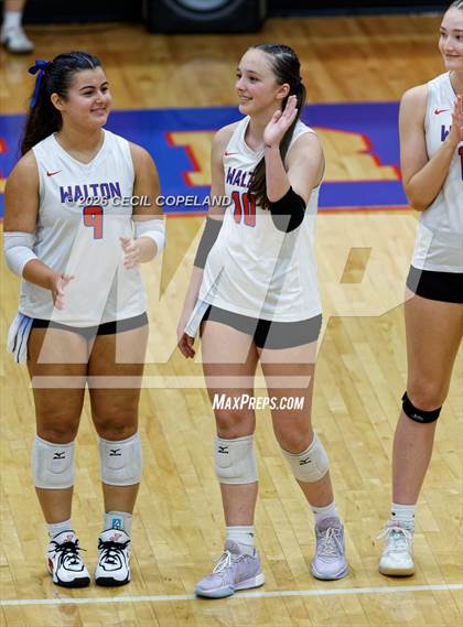 Thumbnail 1 in Pope @ Walton (Backyard Brawl) photogallery.