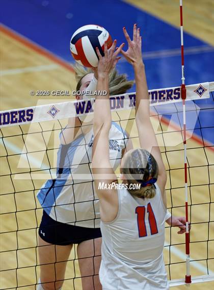 Thumbnail 2 in Pope @ Walton (Backyard Brawl) photogallery.