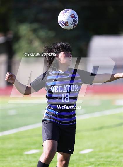 Thumbnail 1 in Decatur Eisenhower/MacArthur vs. St. Teresa photogallery.