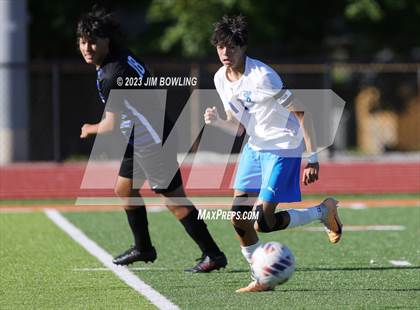 Thumbnail 2 in Decatur Eisenhower/MacArthur vs. St. Teresa photogallery.