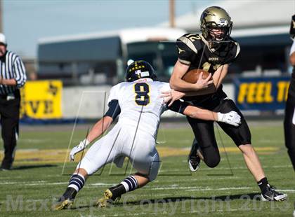 Thumbnail 2 in Big Spring vs Stephenville (UIL 3A D1 Regional Playoff) photogallery.