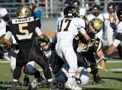 Thumbnail 2 in Big Spring vs Stephenville (UIL 3A D1 Regional Playoff) photogallery.