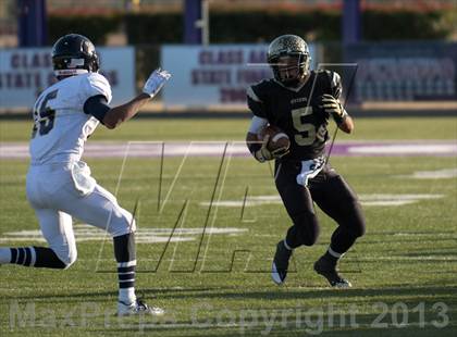 Thumbnail 2 in Big Spring vs Stephenville (UIL 3A D1 Regional Playoff) photogallery.