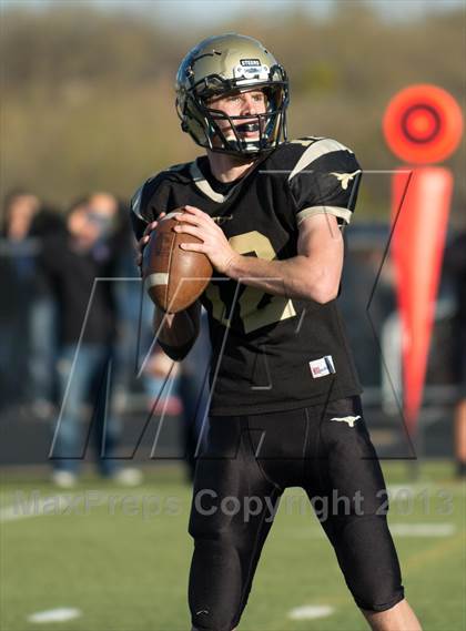 Thumbnail 3 in Big Spring vs Stephenville (UIL 3A D1 Regional Playoff) photogallery.