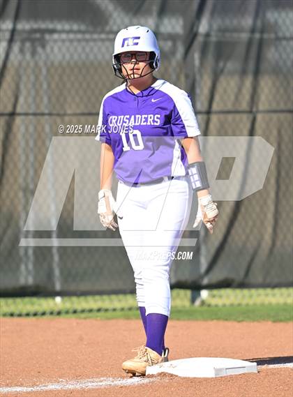 Thumbnail 3 in Northwest Christian vs. Scottsdale Christian Academy (Senior Night) photogallery.