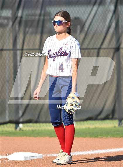 Thumbnail 3 in Northwest Christian vs. Scottsdale Christian Academy (Senior Night) photogallery.