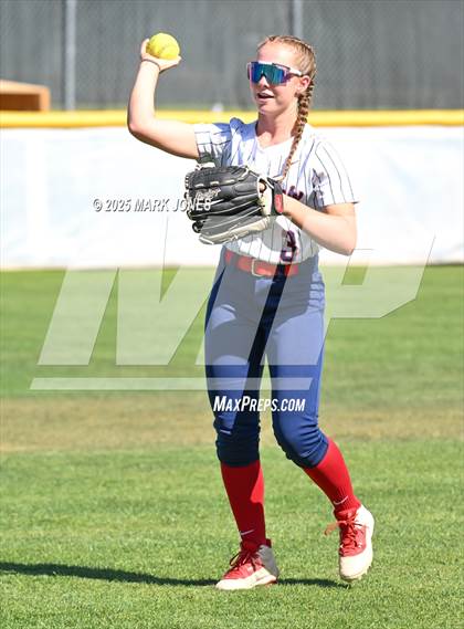 Thumbnail 2 in Northwest Christian vs. Scottsdale Christian Academy (Senior Night) photogallery.
