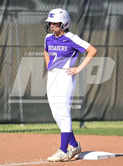 Thumbnail 3 in Northwest Christian vs. Scottsdale Christian Academy (Senior Night) photogallery.