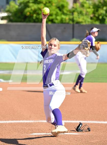 Thumbnail 3 in Northwest Christian vs. Scottsdale Christian Academy (Senior Night) photogallery.