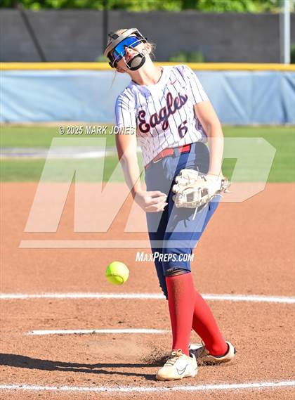 Thumbnail 3 in Northwest Christian vs. Scottsdale Christian Academy (Senior Night) photogallery.