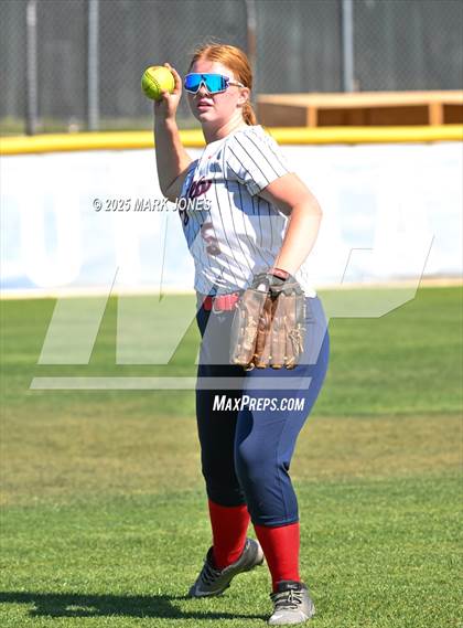 Thumbnail 3 in Northwest Christian vs. Scottsdale Christian Academy (Senior Night) photogallery.
